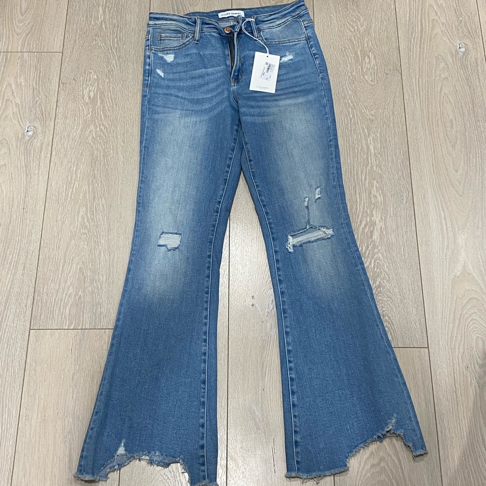 NWT Flying Monkey Bell Jeans